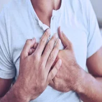 Göğüs Kafesi Ağrısı Nedir?